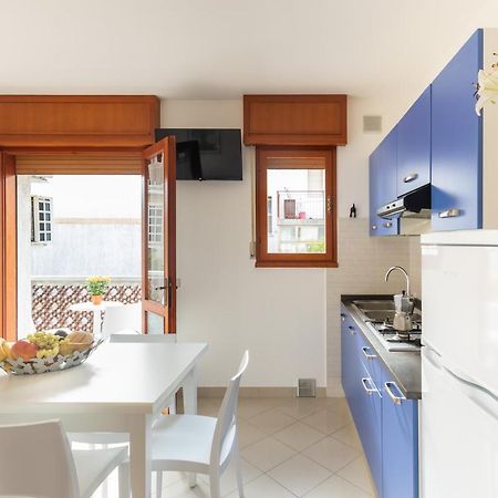Villa Alpi Lignano Sabbiadoro Esterno foto